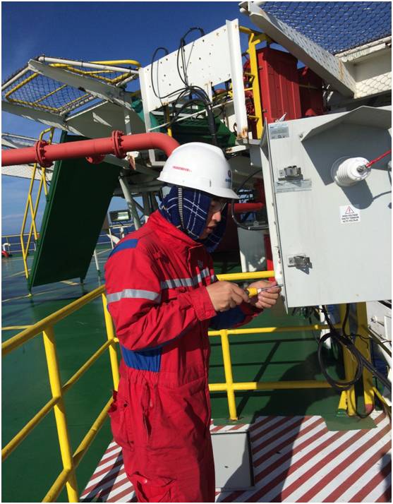 原油直裂(原油断崖式下跌)